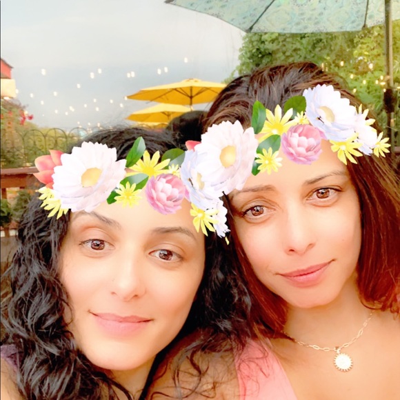 Meet your Posher, Elizabeth - Picture 3 of 5